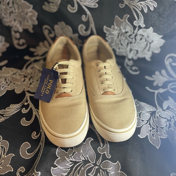 Polo Ralph Lauren Keaton canvas sneakers with RLite cushioning only worn 2 times - Picture 2 of 5
